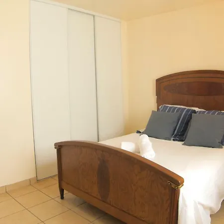 Apartment St Charles City Center T3 *